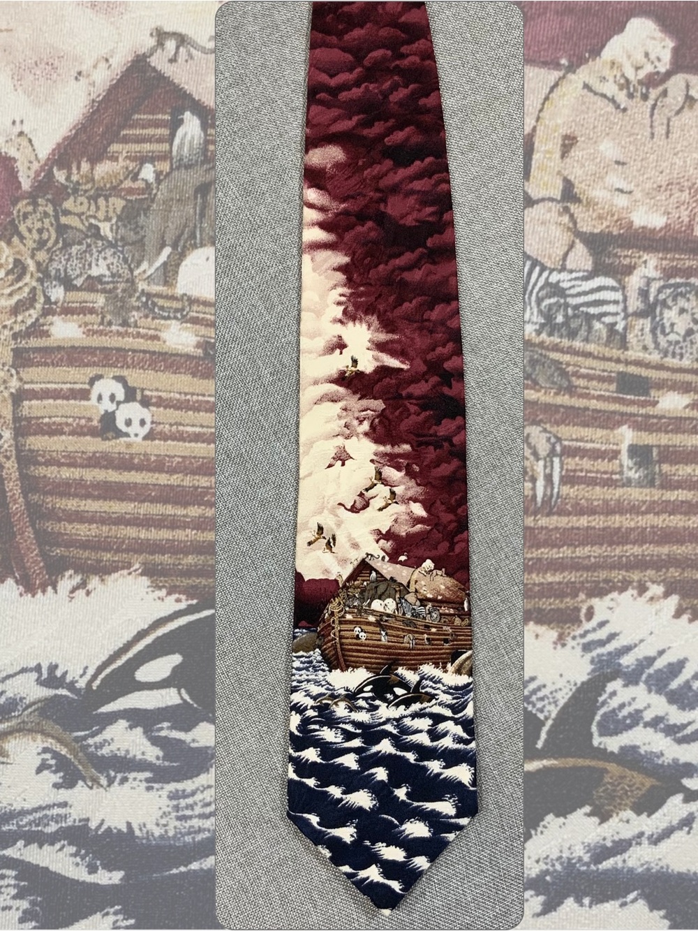 Atlas Design Silk Tie Noah’s Ark Braldt Bralds Sweden